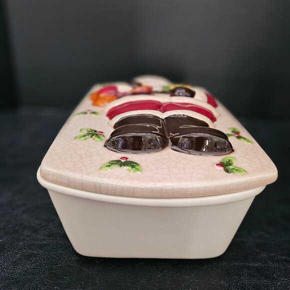 Vintage Debco Stoneware Christmas Baking Dish Featuring Santa Framed In Holly - Picture 10 of 12